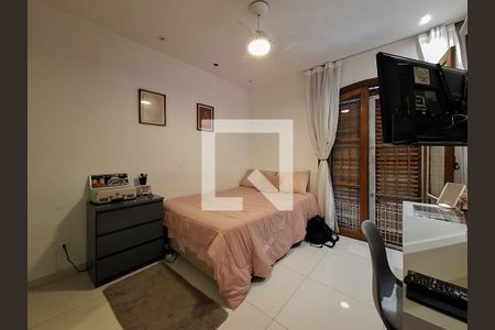 Casa à venda com 198m², 3 quartos e 4 vagasQuarto 2