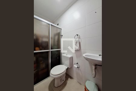 Casa à venda com 198m², 3 quartos e 4 vagasBanheiro de Serviço