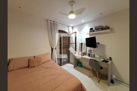 Casa à venda com 198m², 3 quartos e 4 vagasQuarto 2