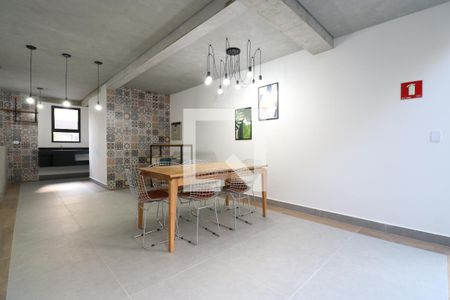 Apartamento para alugar com 26m², 1 quarto e sem vagaÁrea comum - Salão de festas