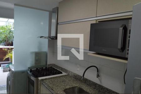 Apartamento à venda com 185m², 2 quartos e 2 vagasCozinha 