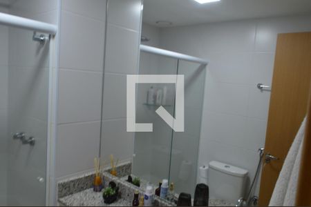 Apartamento à venda com 185m², 2 quartos e 2 vagasBanheiro da Suíte 1