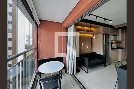 Studio para alugar com 26m², 1 quarto e sem vaga Studio para alugar com 26m², 1 quarto e sem vagaSacada