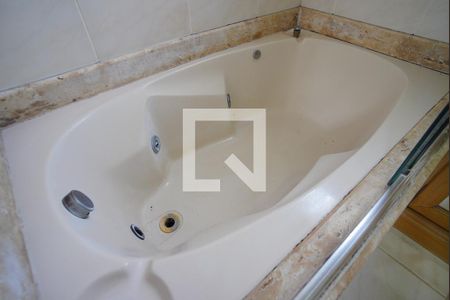 Apartamento à venda com 157m², 3 quartos e 2 vagasBanheiro da Suíte