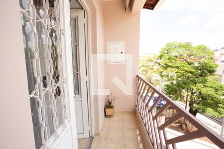 Casa à venda com 172m², 3 quartos e 3 vagasVARANDA QUARTO 3