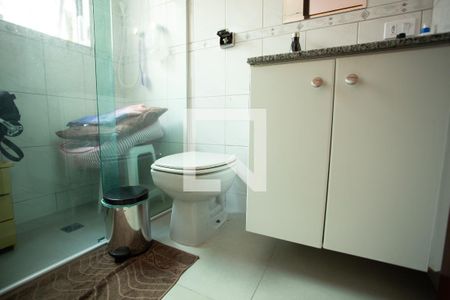 Casa à venda com 172m², 3 quartos e 3 vagasBANHEIRO QUARTO 2