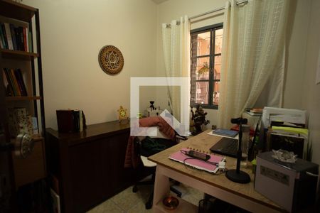 Casa à venda com 172m², 3 quartos e 3 vagasESCRITÓRIO