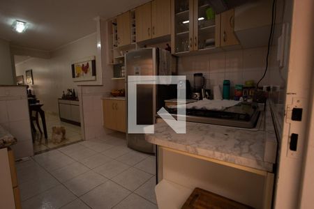 Casa à venda com 172m², 3 quartos e 3 vagasCOZINHA