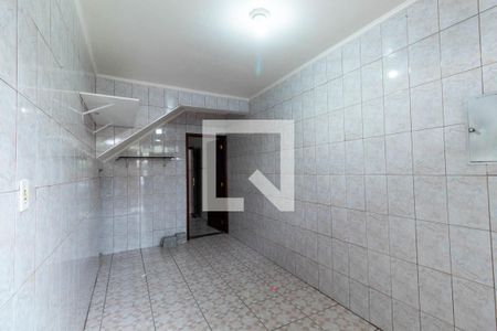 Garagem de casa à venda com 2 quartos, 95m² em Vila Salete, São Paulo