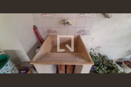 Casa à venda com 511m², 5 quartos e 3 vagas Casa à venda com 511m², 5 quartos e 3 vagasÁrea de Serviço 2