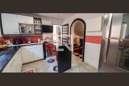 Casa à venda com 511m², 5 quartos e 3 vagas Casa à venda com 511m², 5 quartos e 3 vagasCozinha