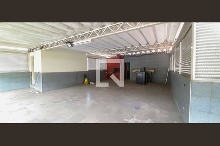 Casa à venda com 511m², 5 quartos e 3 vagas Casa à venda com 511m², 5 quartos e 3 vagasSalão de Festas