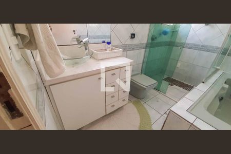 Casa à venda com 511m², 5 quartos e 3 vagas Casa à venda com 511m², 5 quartos e 3 vagasBanheiro dos Quartos