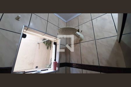 Casa à venda com 511m², 5 quartos e 3 vagas Casa à venda com 511m², 5 quartos e 3 vagasBanheiro da Área de Serviço