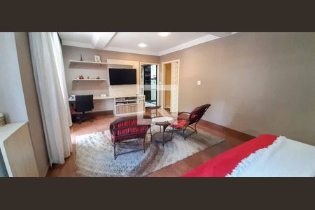 Casa à venda com 511m², 5 quartos e 3 vagas Casa à venda com 511m², 5 quartos e 3 vagasSuíte Master