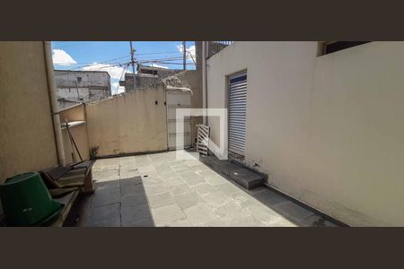 Casa à venda com 511m², 5 quartos e 3 vagas Casa à venda com 511m², 5 quartos e 3 vagasQuintal