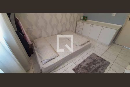 Casa à venda com 511m², 5 quartos e 3 vagas Casa à venda com 511m², 5 quartos e 3 vagasQuarto 2