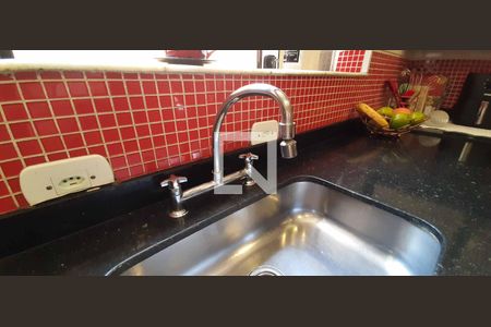 Casa à venda com 511m², 5 quartos e 3 vagas Casa à venda com 511m², 5 quartos e 3 vagasCozinha