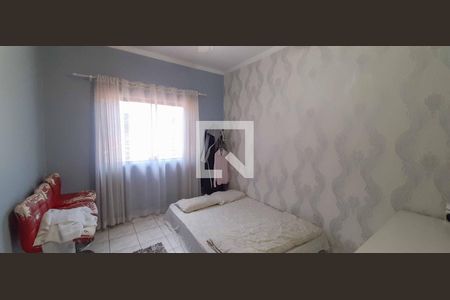 Casa à venda com 511m², 5 quartos e 3 vagas Casa à venda com 511m², 5 quartos e 3 vagasQuarto 2