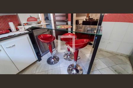 Casa à venda com 511m², 5 quartos e 3 vagas Casa à venda com 511m², 5 quartos e 3 vagasCozinha