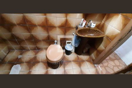 Casa à venda com 511m², 5 quartos e 3 vagas Casa à venda com 511m², 5 quartos e 3 vagasBanheiro da Edícula