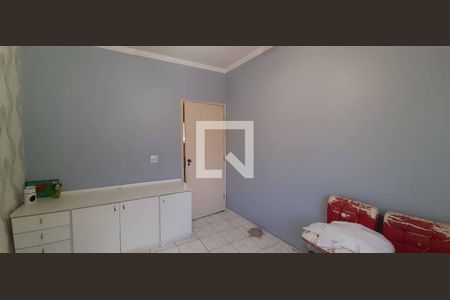 Casa à venda com 511m², 5 quartos e 3 vagas Casa à venda com 511m², 5 quartos e 3 vagasQuarto 2