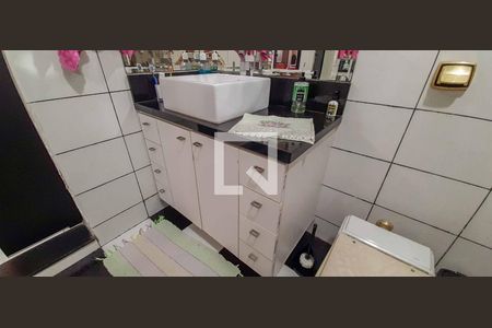 Casa à venda com 511m², 5 quartos e 3 vagas Casa à venda com 511m², 5 quartos e 3 vagasBanheiro da Suíte Master