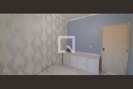 Casa à venda com 511m², 5 quartos e 3 vagas Casa à venda com 511m², 5 quartos e 3 vagasQuarto 2