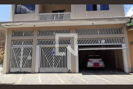 Casa à venda com 511m², 5 quartos e 3 vagas Casa à venda com 511m², 5 quartos e 3 vagasFachada da Casa