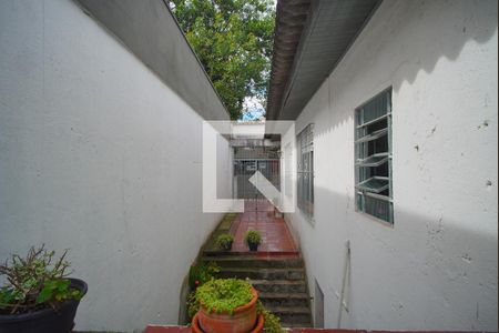 Casa à venda com 100m², 2 quartos e 2 vagasLateral da Casa