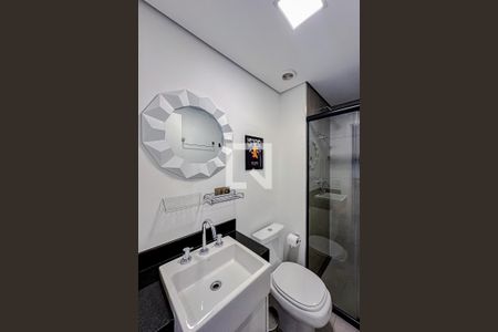 Banheiro de kitnet/studio para alugar com 1 quarto, 27m² em Vila Mariana, São Paulo