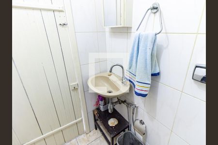 Casa à venda com 175m², 4 quartos e 3 vagas Casa à venda com 175m², 4 quartos e 3 vagasBanheiro da Suíte