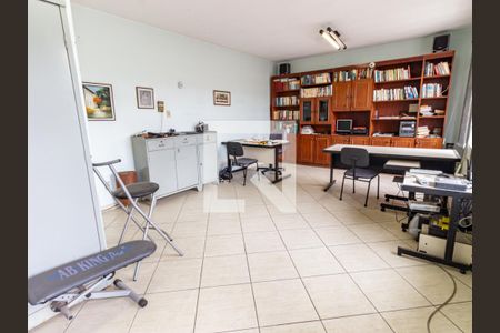 Casa à venda com 175m², 4 quartos e 3 vagas Casa à venda com 175m², 4 quartos e 3 vagasSuíte