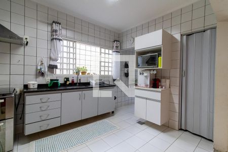 Casa à venda com 280m², 3 quartos e 2 vagas Casa à venda com 280m², 3 quartos e 2 vagasCozinha