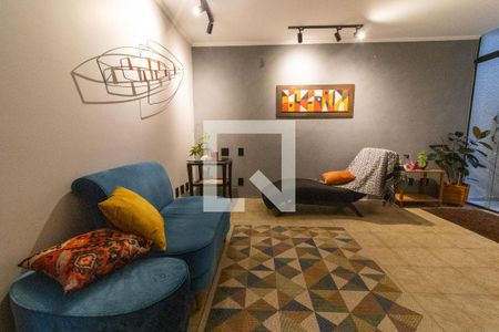 Casa à venda com 280m², 3 quartos e 2 vagas Casa à venda com 280m², 3 quartos e 2 vagasSala