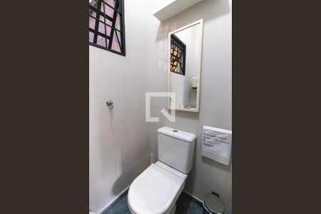 Casa à venda com 280m², 3 quartos e 2 vagas Casa à venda com 280m², 3 quartos e 2 vagasLavabo