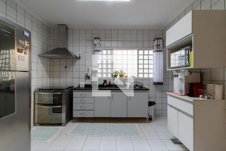 Casa à venda com 280m², 3 quartos e 2 vagas Casa à venda com 280m², 3 quartos e 2 vagasCozinha