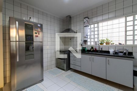 Casa à venda com 280m², 3 quartos e 2 vagas Casa à venda com 280m², 3 quartos e 2 vagasCozinha