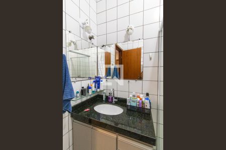 Casa à venda com 280m², 3 quartos e 2 vagas Casa à venda com 280m², 3 quartos e 2 vagasQuarto 2