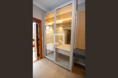 Casa para alugar com 440m², 5 quartos e 8 vagasSuíte 4