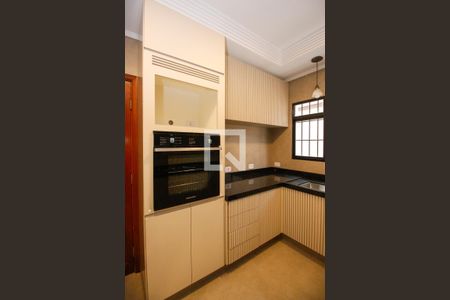 Casa para alugar com 440m², 5 quartos e 8 vagasCozinha