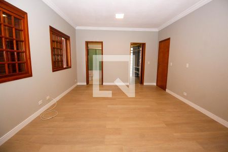 Casa para alugar com 440m², 5 quartos e 8 vagasSuíte 2