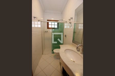 Casa para alugar com 440m², 5 quartos e 8 vagasBanheiro da Suíte 1