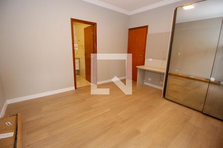 Casa para alugar com 440m², 5 quartos e 8 vagasSuíte 4