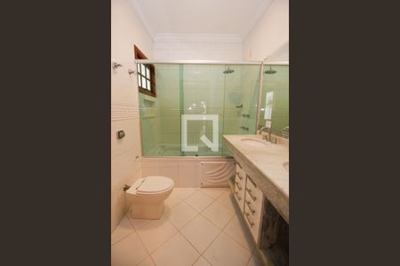 Casa para alugar com 440m², 5 quartos e 8 vagasBanheiro da Suíte 2