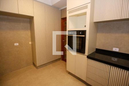 Casa para alugar com 440m², 5 quartos e 8 vagasCozinha