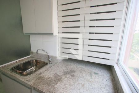 Apartamento para alugar com 70m², 3 quartos e 1 vagaÁrea de Serviço