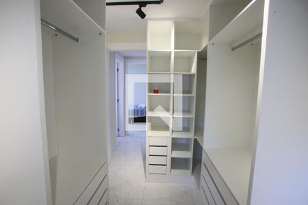 Apartamento para alugar com 70m², 3 quartos e 1 vagaCloset da Suíte