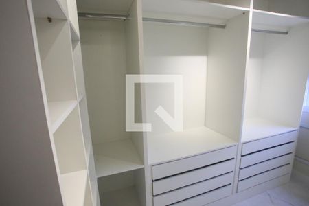 Apartamento para alugar com 70m², 3 quartos e 1 vagaCloset da Suíte