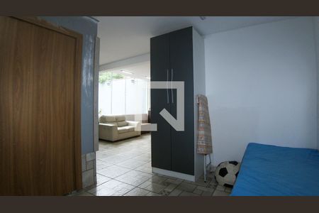 Casa à venda com 236m², 4 quartos e 3 vagasQuarto edícula